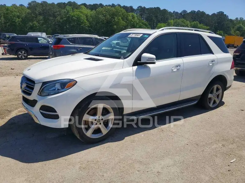 2018 Mercedes Benz GLE-Class фото