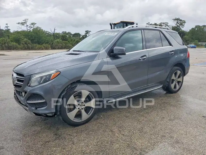 2018 Mercedes Benz GLE-Class фото