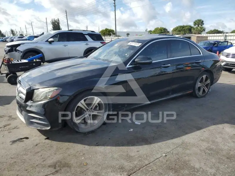 2018 Mercedes Benz E-Class фото