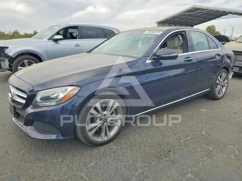 2018 Mercedes Benz C-Class фото
