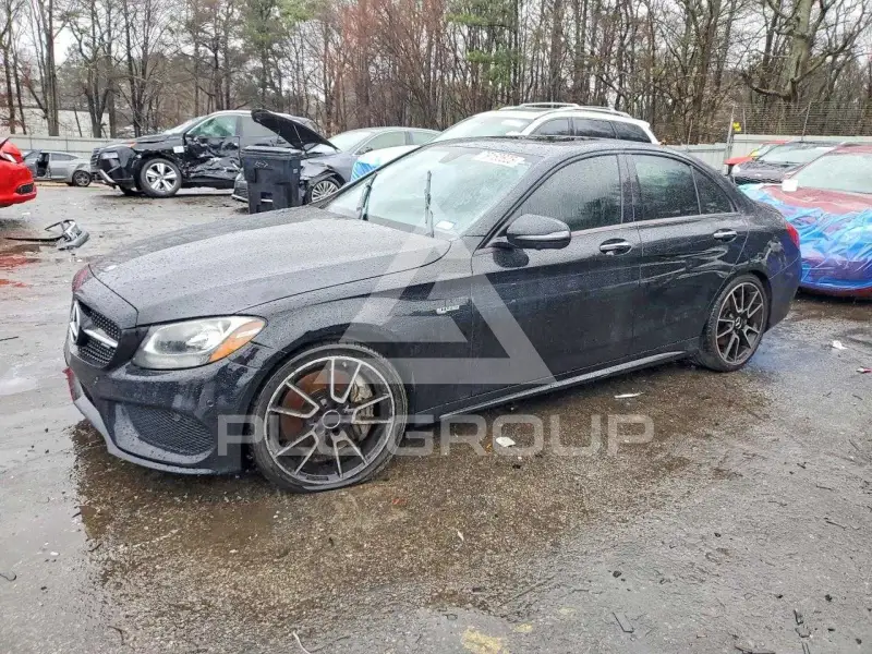 2018 Mercedes Benz C-Class фото