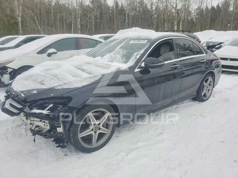 2018 Mercedes Benz C-Class фото