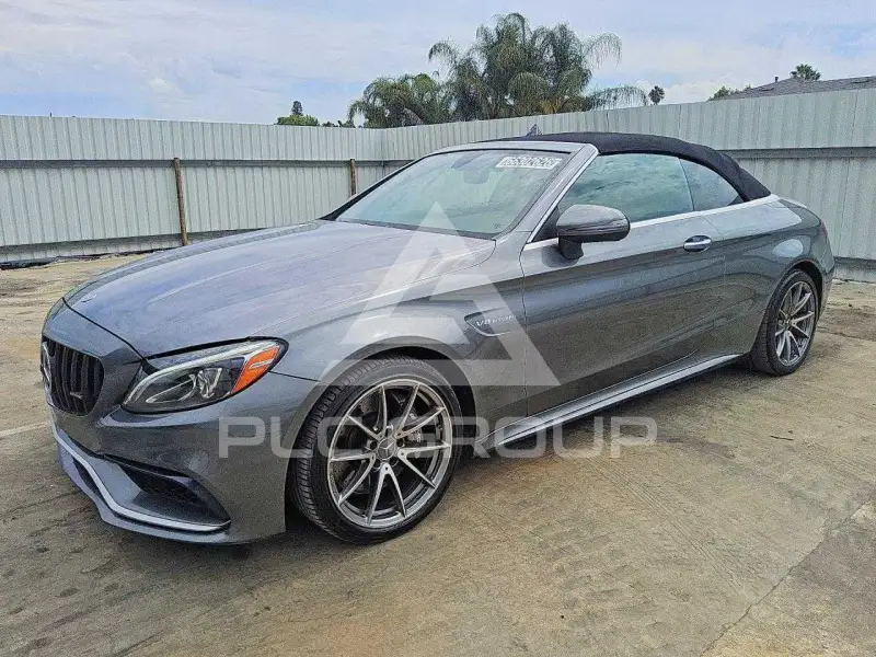 2018 Mercedes Benz C-Class photo