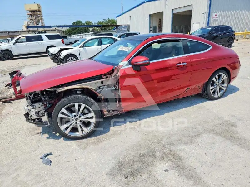 2018 Mercedes Benz C-Class photo