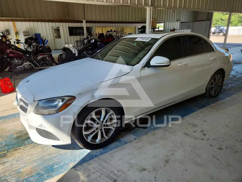 2018 Mercedes Benz C-Class photo