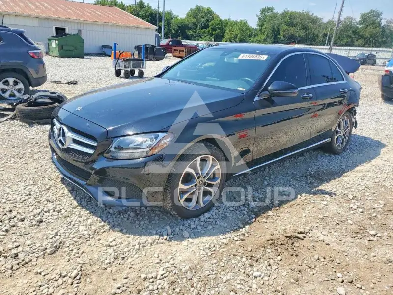 2018 Mercedes Benz C-Class photo