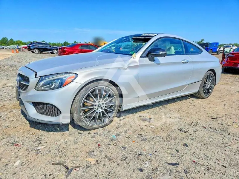 2018 Mercedes Benz C-Class фото