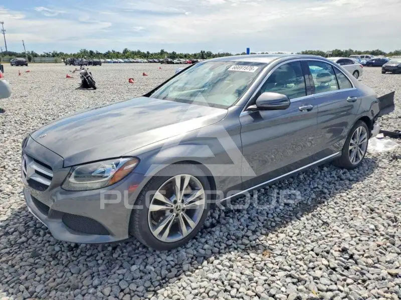 2018 Mercedes Benz C-Class photo