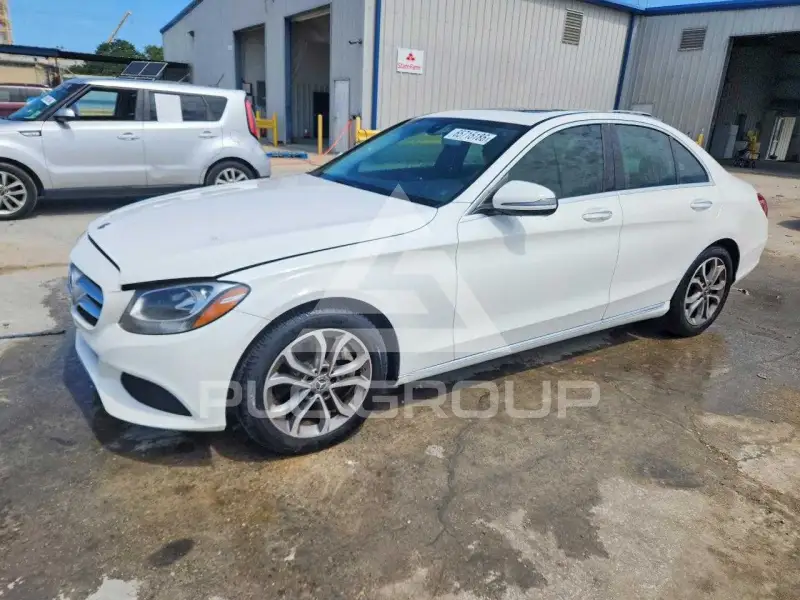 2018 Mercedes Benz C-Class photo
