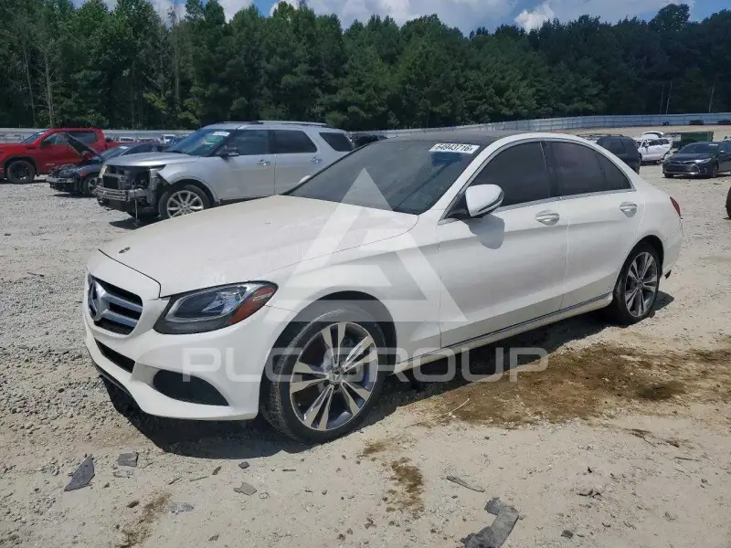 2018 Mercedes Benz C-Class photo