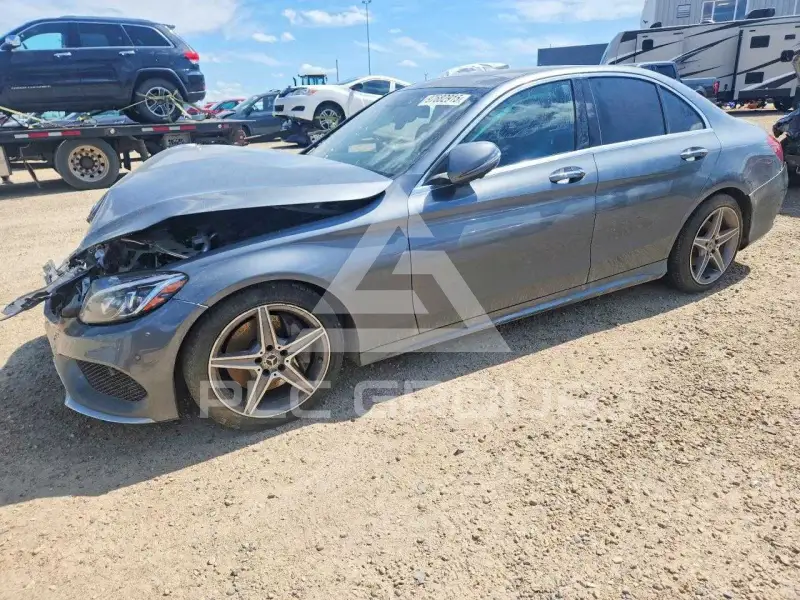 2018 Mercedes Benz C-Class photo
