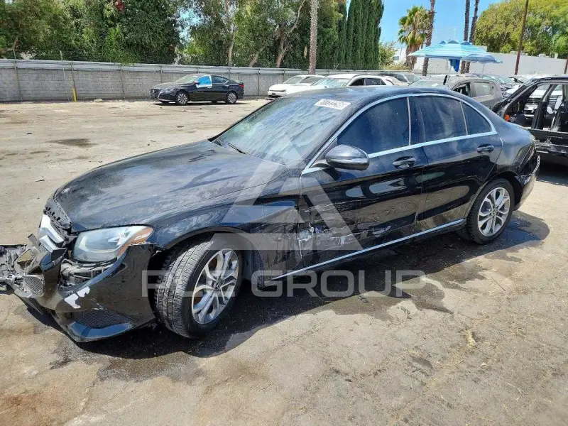 2018 Mercedes Benz C-Class фото