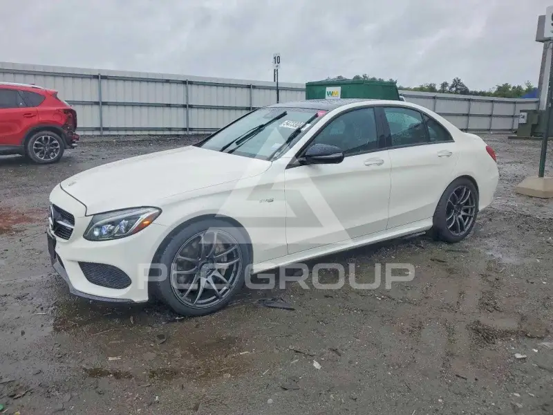 2018 Mercedes Benz C-Class photo