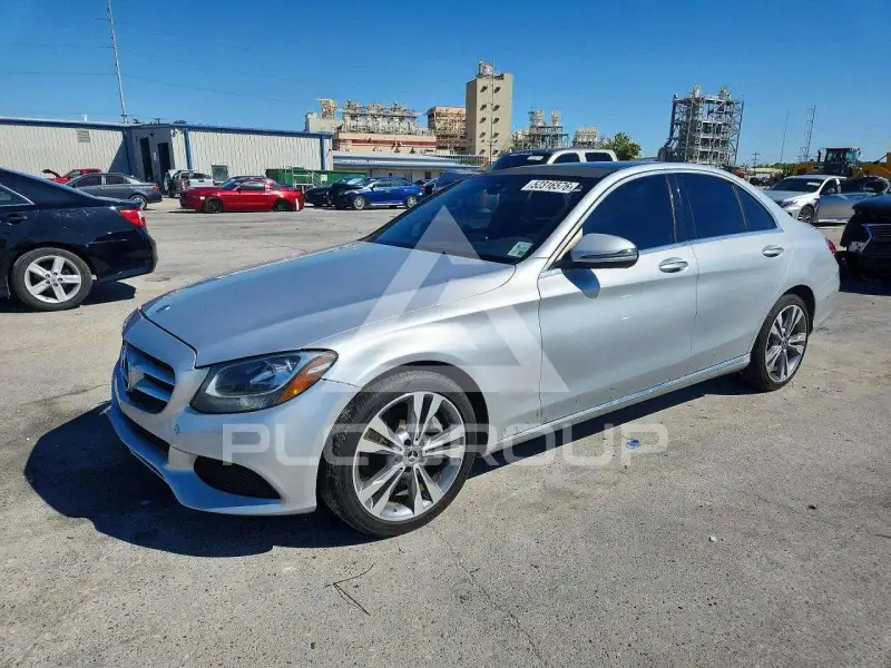 2018 Mercedes Benz C-Class photo