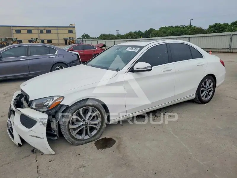 2018 Mercedes Benz C-Class фото