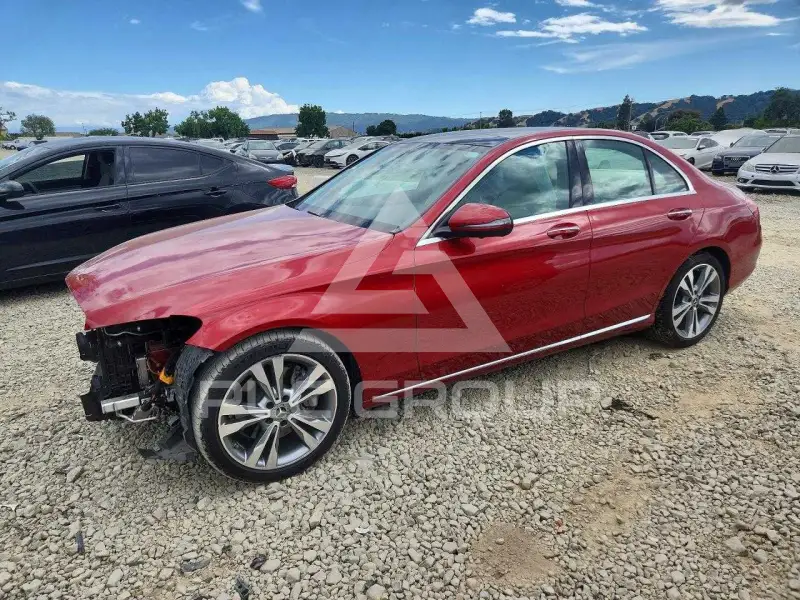 2018 Mercedes Benz C-Class фото