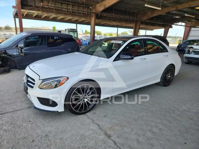 2018 Mercedes Benz C-Class фото