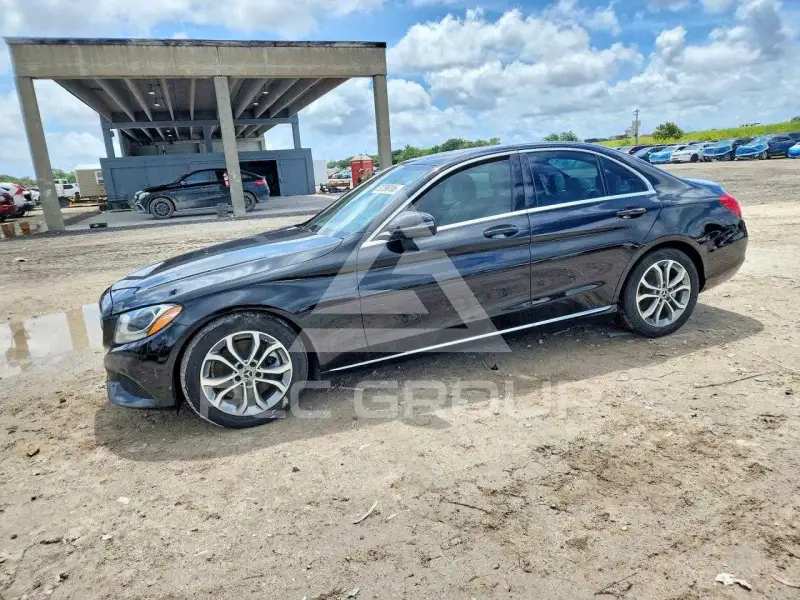 2018 Mercedes Benz C-Class фото