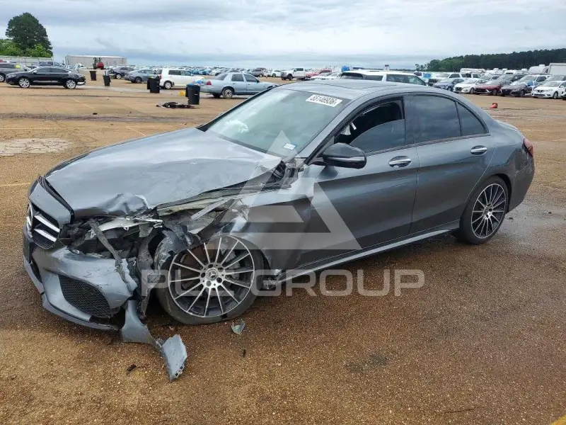 2018 Mercedes Benz C-Class фото