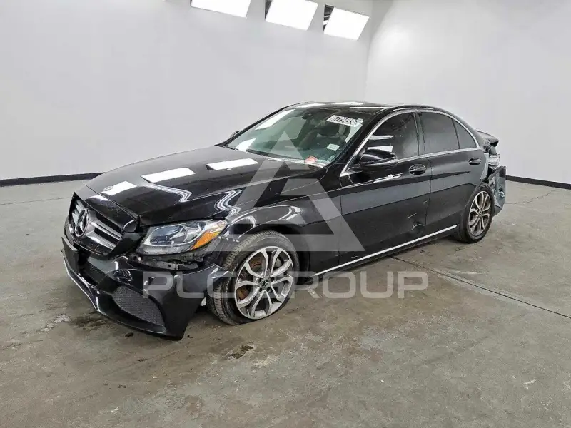 2018 Mercedes Benz C-Class фото