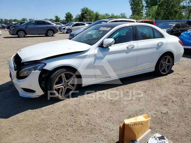 2018 Mercedes Benz C-Class фото