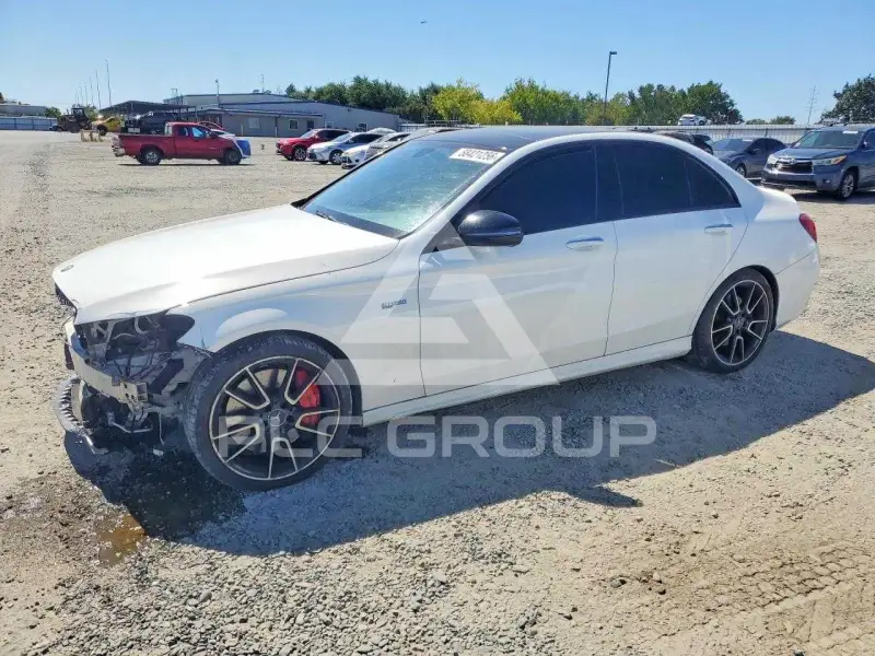 2018 Mercedes Benz C-Class фото