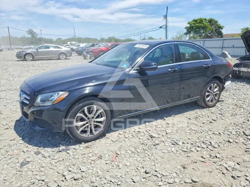 2018 Mercedes Benz C-Class photo