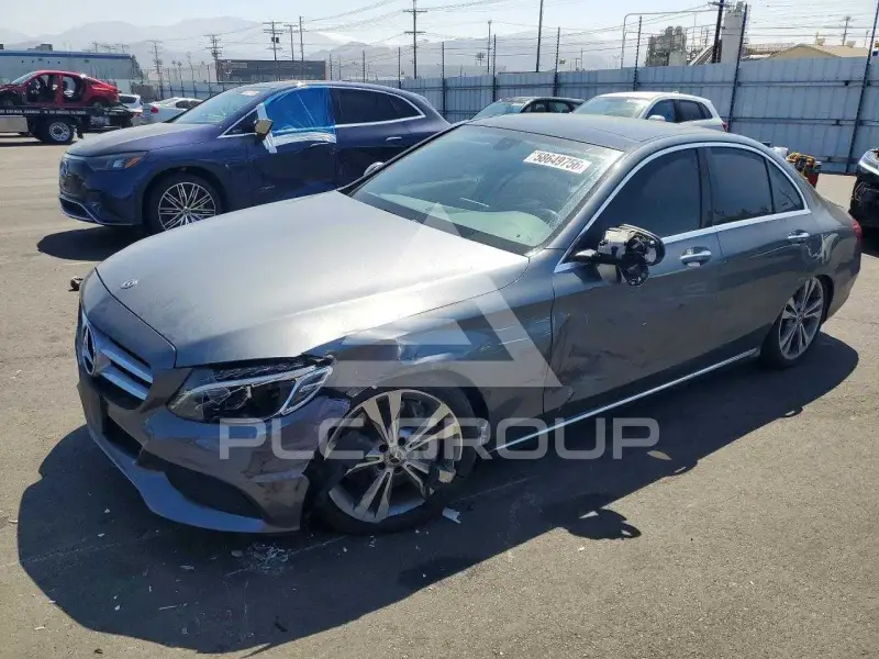 2018 Mercedes Benz C-Class фото