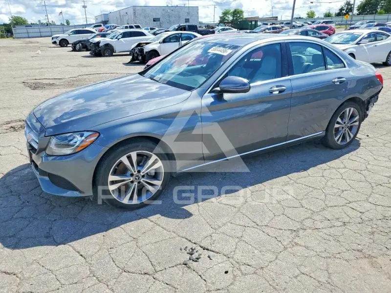2018 Mercedes Benz C-Class фото
