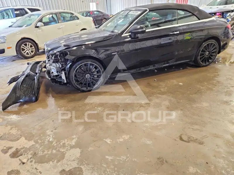 2018 Mercedes Benz C-Class фото
