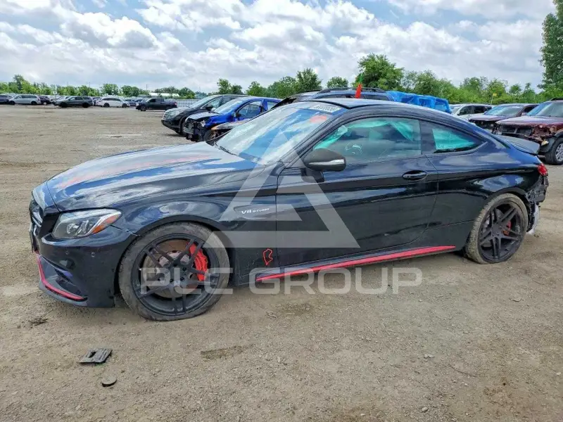 2018 Mercedes Benz C-Class photo