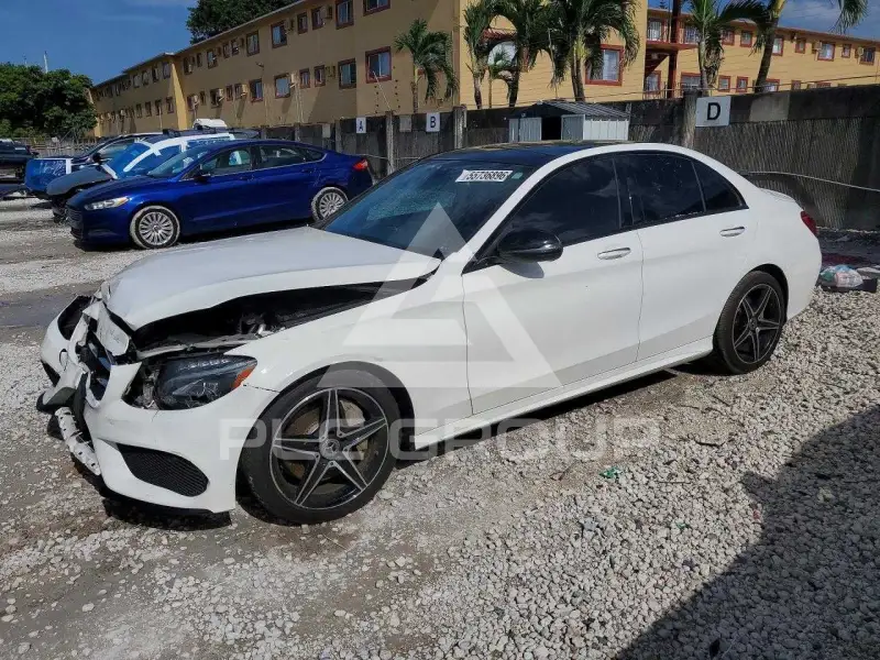 2018 Mercedes Benz C-Class фото