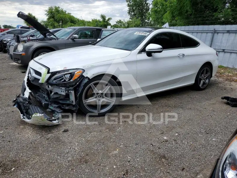 2018 Mercedes Benz C-Class photo
