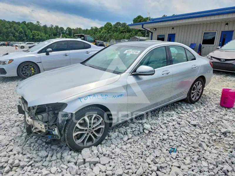 2018 Mercedes Benz C-Class фото