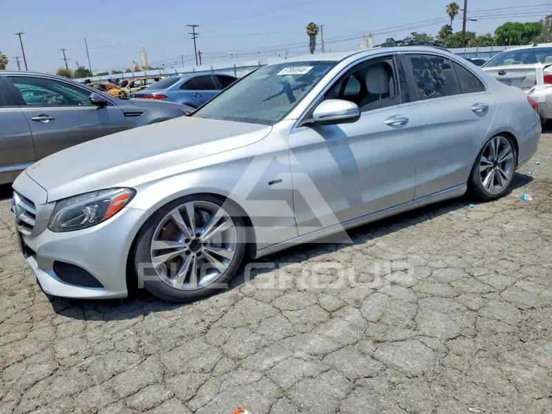 2018 Mercedes Benz C-Class фото