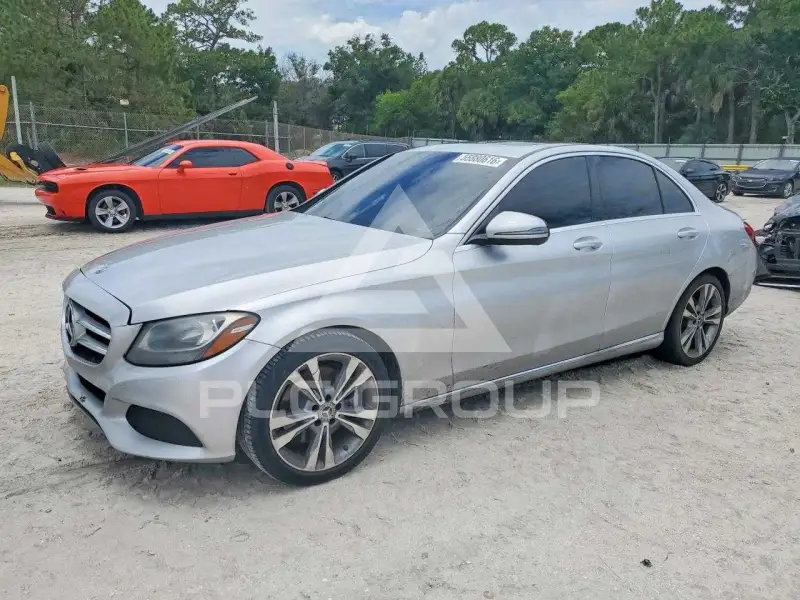 2018 Mercedes Benz C-Class photo