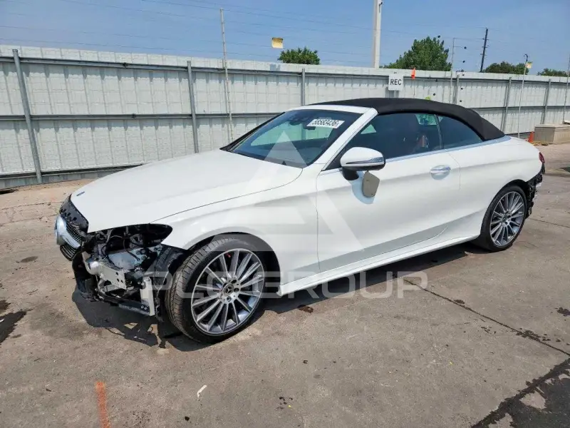 2018 Mercedes Benz C-Class фото