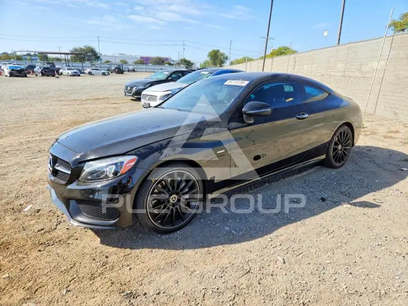 2018 Mercedes Benz C-Class photo