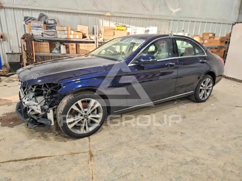 2018 Mercedes Benz C-Class фото