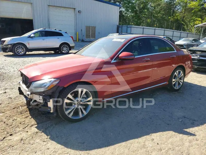2018 Mercedes Benz C-Class фото