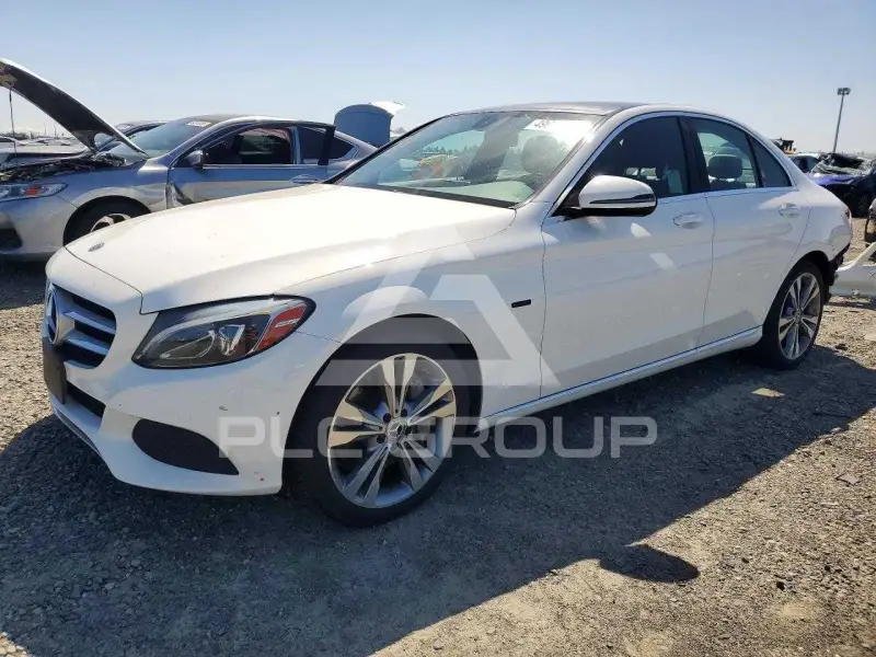 2018 Mercedes Benz C-Class фото