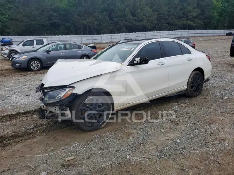 2018 Mercedes Benz C-Class фото