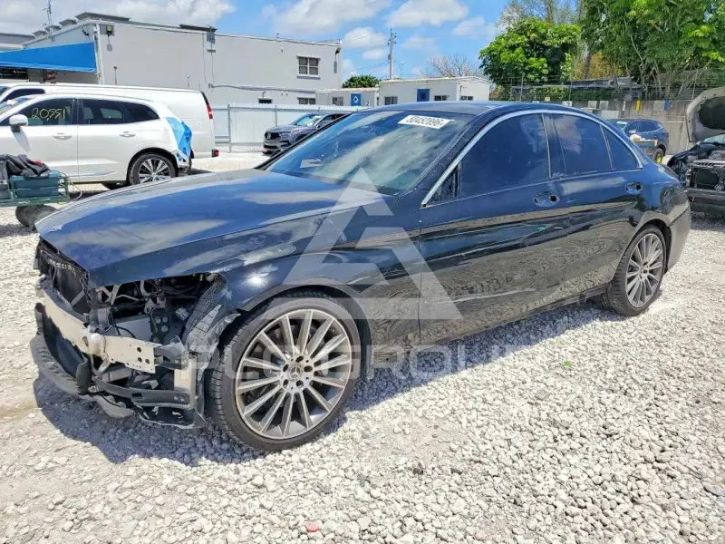 2018 Mercedes Benz C-Class фото