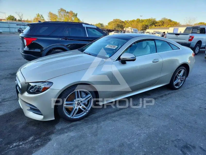 2018 Mercedes Benz E-Class фото