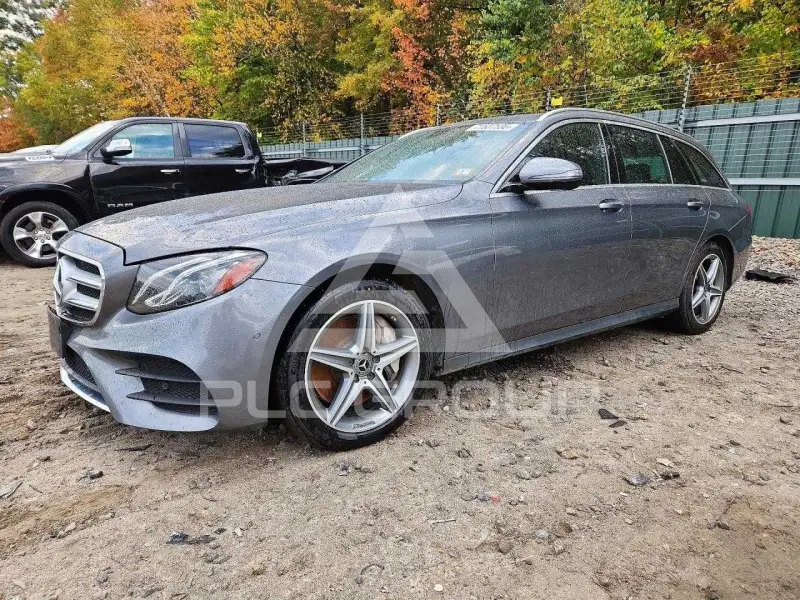 2018 Mercedes Benz E-Class фото