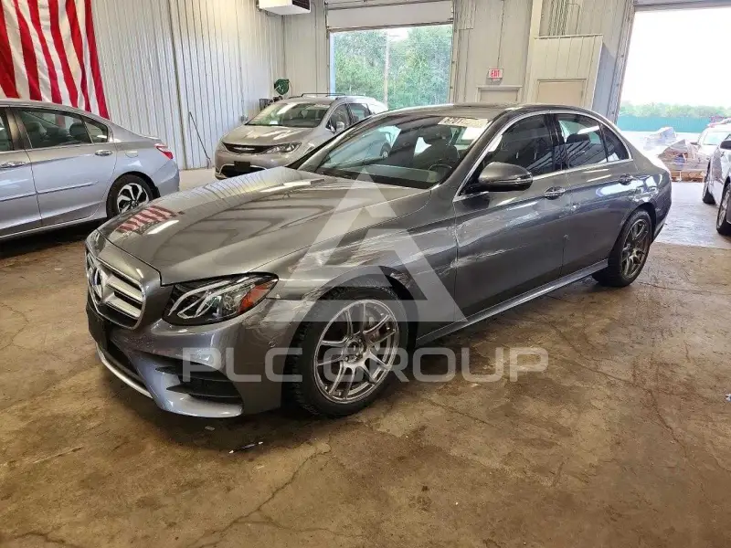 2018 Mercedes Benz E-Class photo