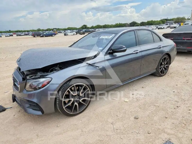 2018 Mercedes Benz E-Class фото