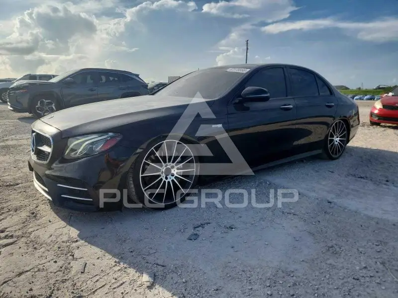 2018 Mercedes Benz E-Class фото