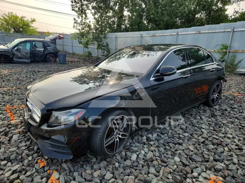 2018 Mercedes Benz E-Class photo