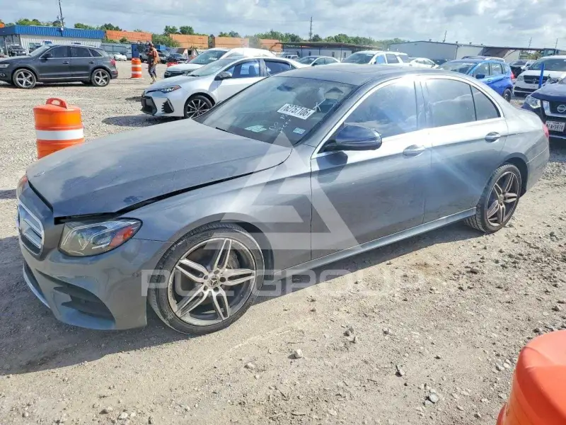 2018 Mercedes Benz E-Class фото